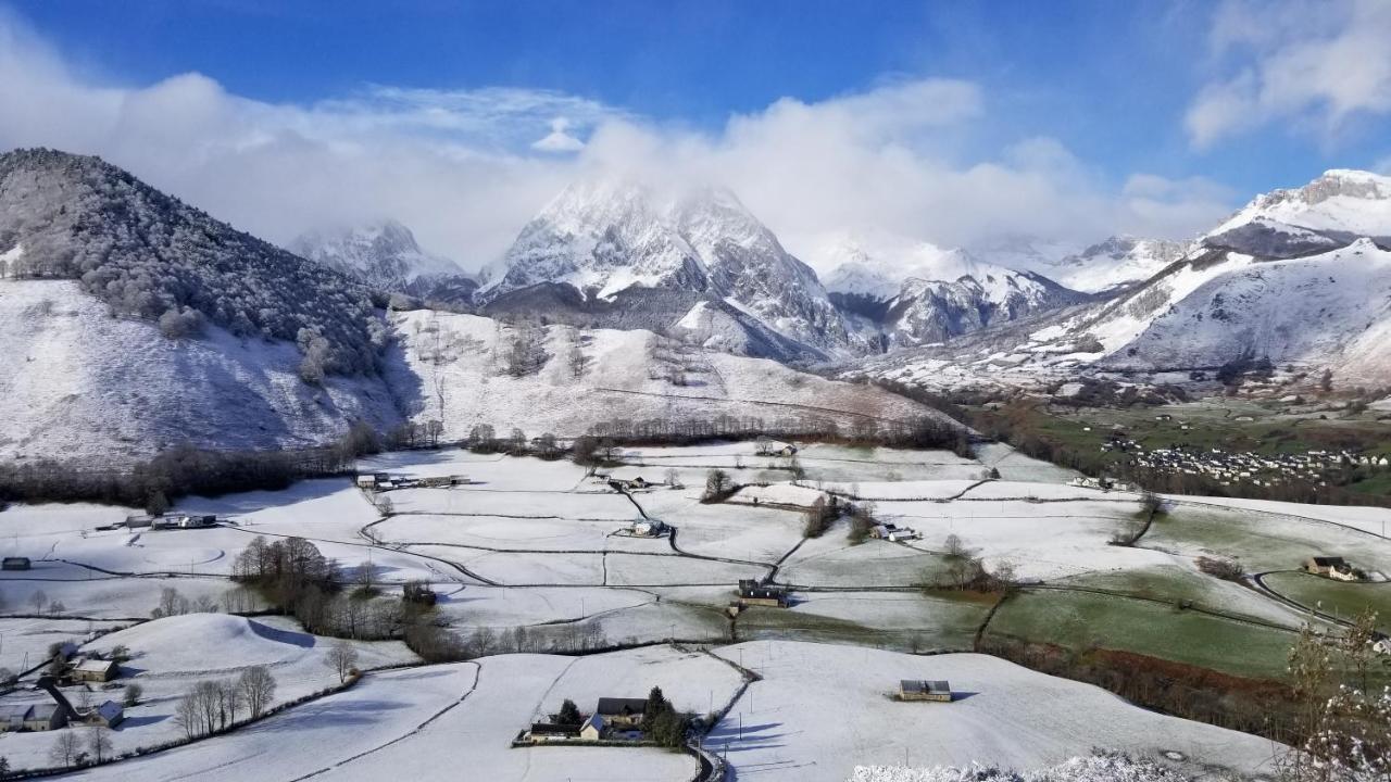 Gite De Montagne Du Plateau De Lhers- Accueil Randonneurs Accous Εξωτερικό φωτογραφία